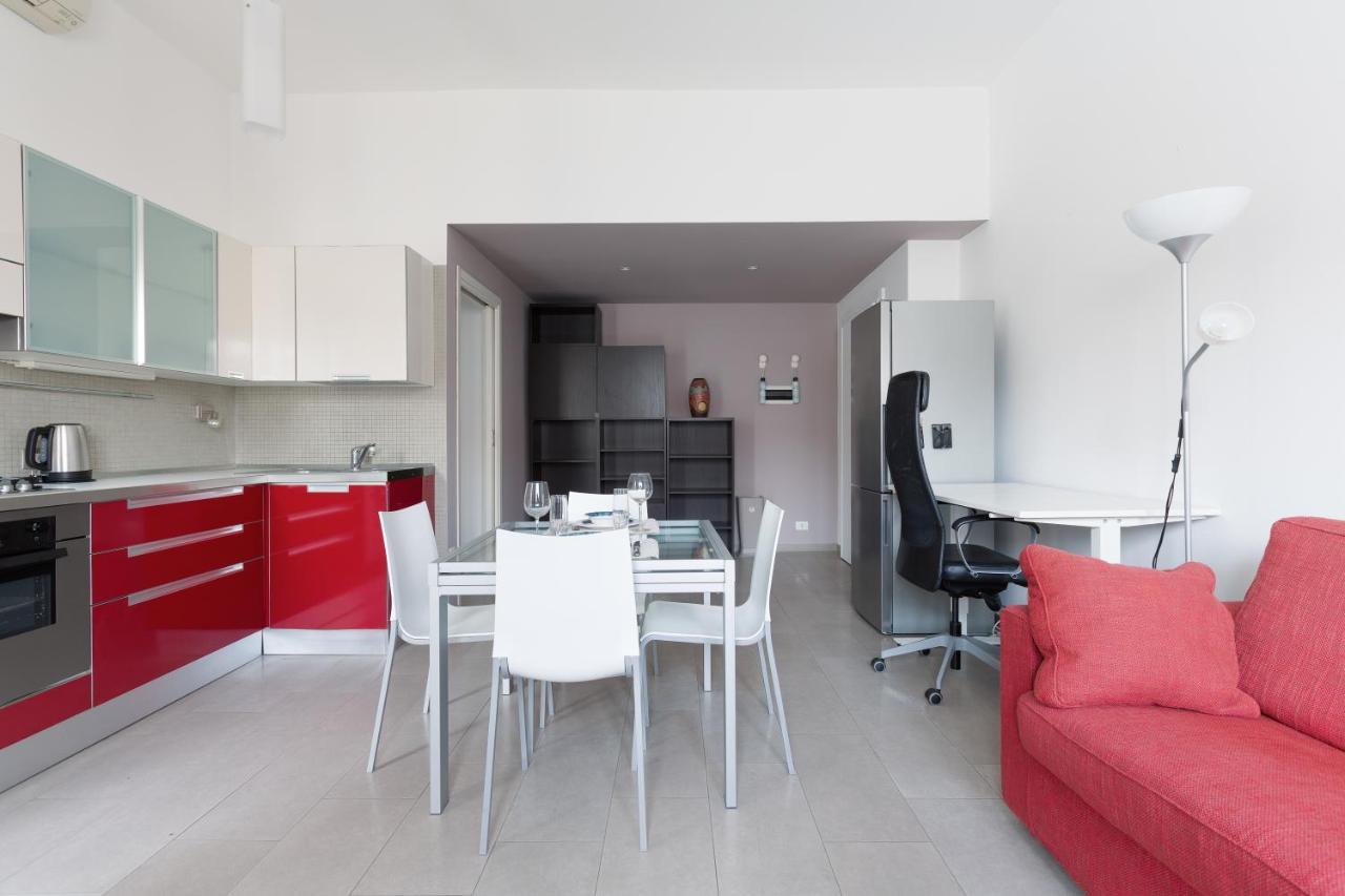 Cozy Apt With Balcony - Mm2 Sant'Agostino Apartment Milan Exterior photo